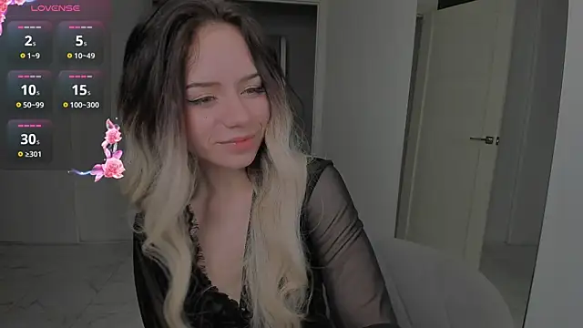 KellyBarton online show from December 2024 08:33:01 PM