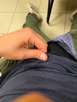 onbifeet online show from April 2026 05:48:02 PM