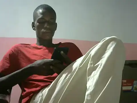 Snapshot of Bigras0011 chatting on January 2025 02:03:02 AM Bigras0011 online show from January 2025 02:03:02 AM