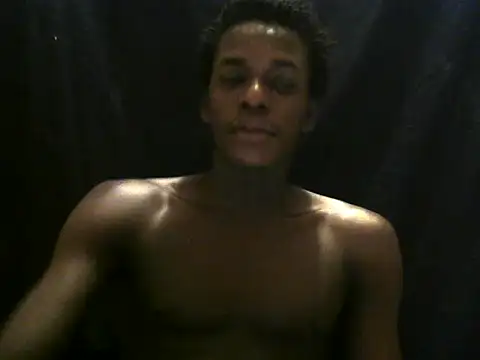 Snapshot of Bigras0011 chatting on June 2026 08:45:01 PM Bigras0011 online show from June 2026 08:45:01 PM