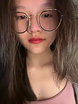 Krixxi22 online show from September 2025 03:01:02 PM