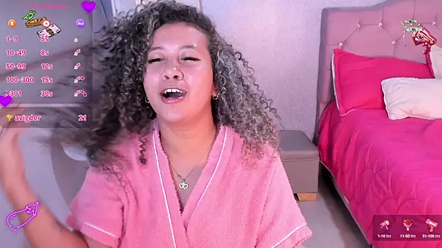 Kenia tompson01 online show from January 2025 12:36:02 AM