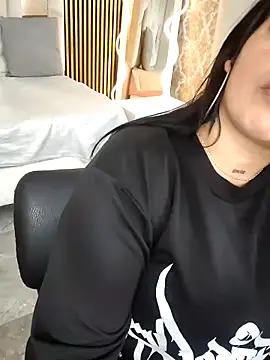 martinna tay online show from February 2026 03:29:02 AM