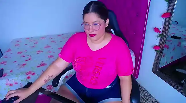 Snapshot of littleflower4you chatting on March 2025 06:54:02 PM littleflower4you online show from March 2025 06:54:02 PM