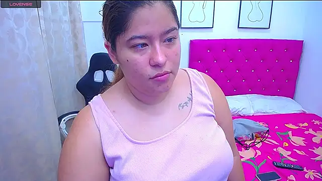 Snapshot of littleflower4you chatting on October 2025 12:46:01 PM littleflower4you online show from October 2025 12:46:01 PM