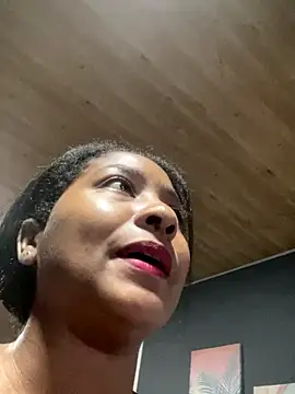 Berry Bans online show from October 2025 12:39:02 PM