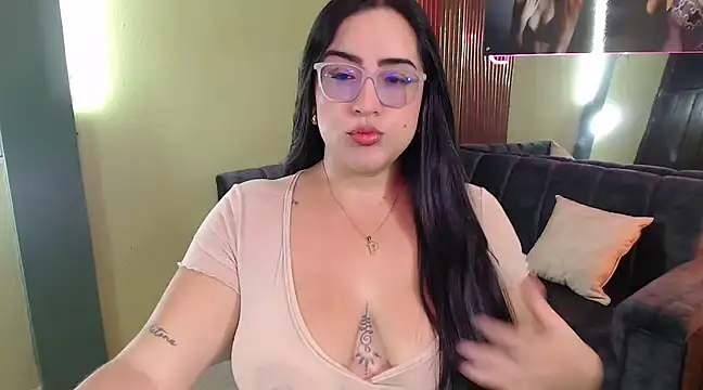 Snapshot of Sofiia_davis23 chatting on February 2025 01:44:01 PM Sofiia davis23 online show from February 2025 01:44:01 PM