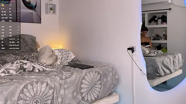 wendy alejo1712 online show from October 2025 10:48:02 PM