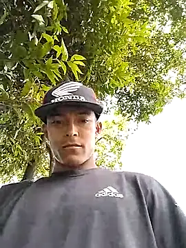 Demiansteven2 online show from September 2025 04:18:01 PM