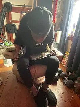 Snapshot of GersonGil1 chatting on March 2026 03:05:01 PM GersonGil1 online show from March 2026 03:05:01 PM