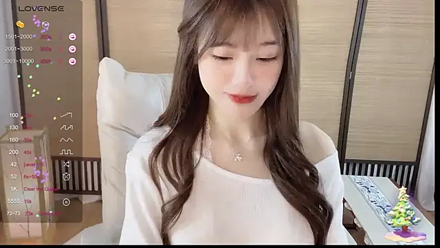 Yuuuuuly online show from December 2024 12:22:01 PM