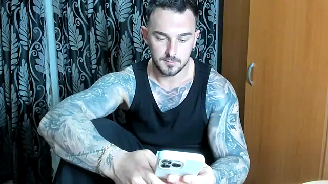 Jonmusclemaster online show from April 2026 07:39:02 PM