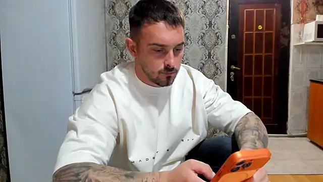 Jonmusclemaster online show from May 2026 07:33:01 PM
