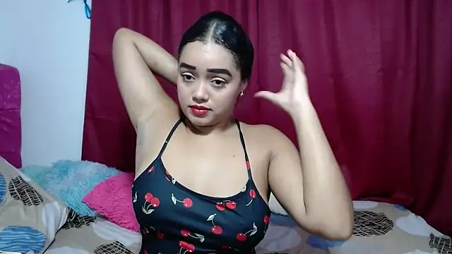 Snapshot of kiara_milf_ chatting on April 2026 01:00:01 AM kiara milf online show from April 2026 01:00:01 AM