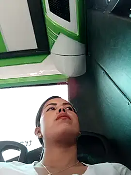  andrea30 online show from February 2025 06:48:02 PM