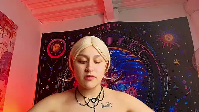 Snapshot of LailaCatt chatting on September 2025 08:26:01 AM LailaCatt online show from September 2025 08:26:01 AM