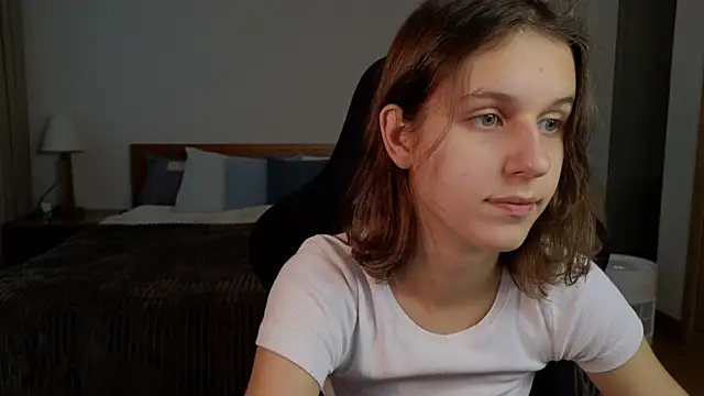 VanessaBayer2 online show from March 2025 11:43:02 PM