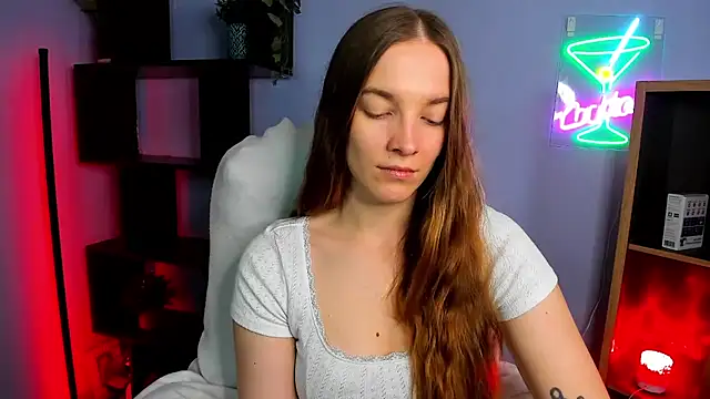 kenzie x online show from November 2025 07:19:01 AM