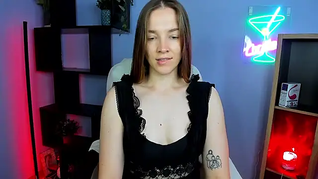 kenzie x online show from November 2025 07:32:01 AM