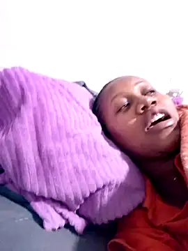 Snapshot of SquirtQueen222 chatting on January 2025 08:09:01 PM SquirtQueen222 online show from January 2025 08:09:01 PM