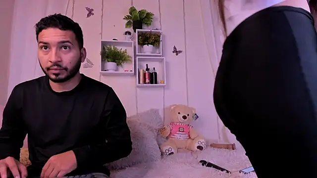 Idara and Edahi01 online show from February 2025 12:08:02 AM