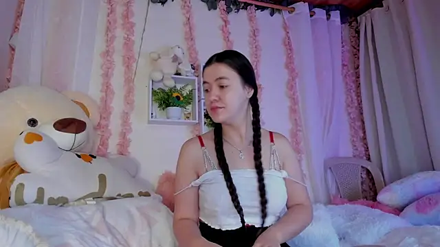 Idara and Edahi01 online show from September 2025 09:00:01 AM