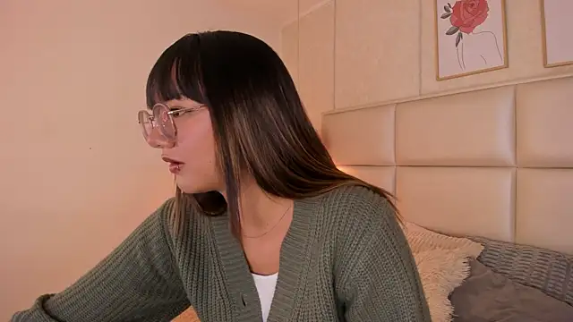 Aily Yozuko online show from March 2026 02:58:02 AM