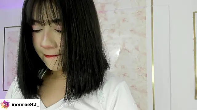 Snapshot of GENNESIS_LOVE chatting on May 2026 03:25:01 AM GENNESIS LOVE online show from May 2026 03:25:01 AM