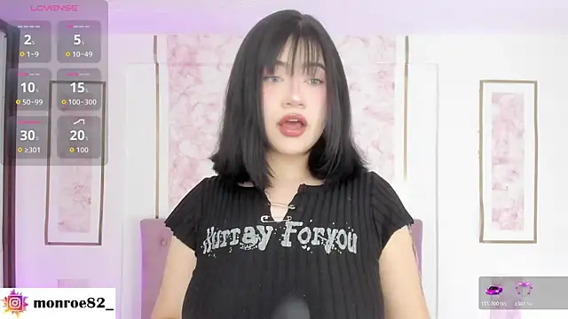 Snapshot of GENNESIS_LOVE chatting on June 2026 05:10:01 AM GENNESIS LOVE online show from June 2026 05:10:01 AM
