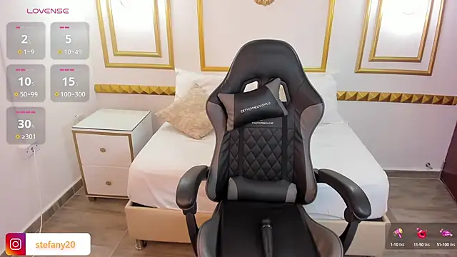 amor smith  online show from March 2025 06:16:01 AM