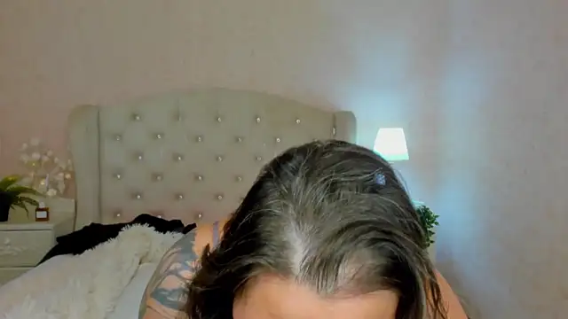 HotLiss online show from February 2026 07:23:02 AM