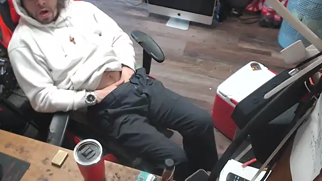 tongueispowerr6d9 online show from April 2026 10:48:01 PM