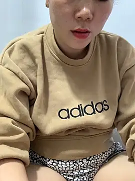 Baby-bigtits online show from November 2025 12:52:01 PM