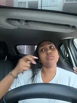 NaiomyLanes online show from April 2026 11:22:02 AM