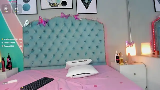 Snapshot of emmy_lander chatting on December 2024 11:23:02 PM emmy lander online show from December 2024 11:23:02 PM