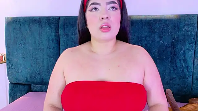 AgathaLynx online show from February 2026 10:33:01 AM