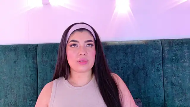 AgathaLynx online show from July 2026 07:12:02 PM