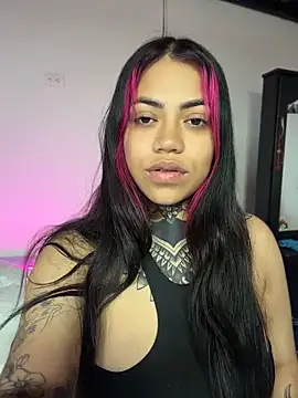 Snapshot of aliensexy chatting on May 2026 11:58:01 PM aliensexy online show from May 2026 11:58:01 PM