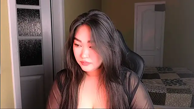 Snapshot of Erica_Wayne chatting on January 2025 12:56:01 PM Erica Wayne online show from January 2025 12:56:01 PM