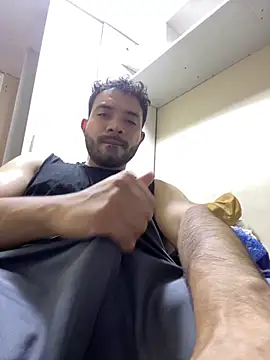 luisfer 98 online show from April 2026 06:05:02 AM