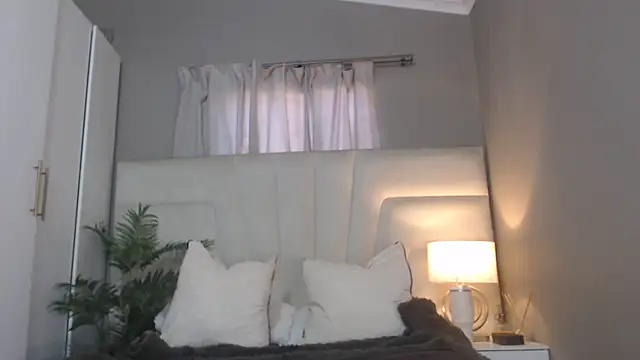 naughtyblackdolie online show from July 2026 09:37:02 AM