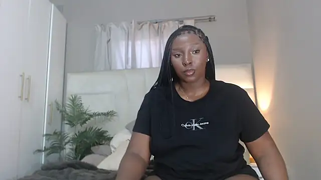 naughtyblackdolie online show from July 2026 12:12:01 PM