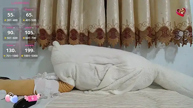 Snapshot of Mia-Tsuki- chatting on February 2025 01:47:01 AM Mia-Tsuki- online show from February 2025 01:47:01 AM