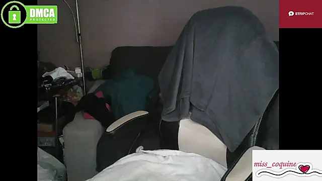 Snapshot of miss_coquine chatting on January 2025 12:59:01 PM miss coquine online show from January 2025 12:59:01 PM