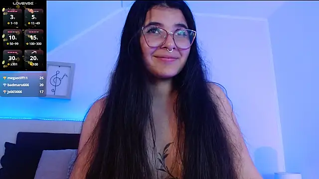 Snapshot of Tifanny_grey chatting on January 2025 01:57:02 AM Tifanny grey online show from January 2025 01:57:02 AM