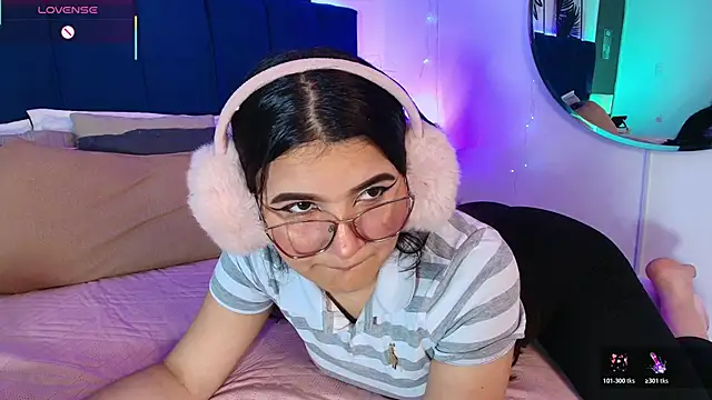 Snapshot of Tifanny_grey chatting on November 2025 07:47:01 PM Tifanny grey online show from November 2025 07:47:01 PM