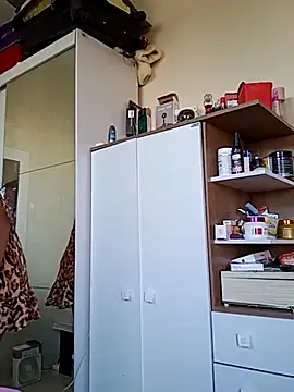 Indiazinhax online show from September 2025 10:26:01 AM