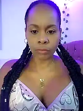 Snapshot of Camille_rose_ chatting on February 2025 03:18:02 PM Camille rose online show from February 2025 03:18:02 PM