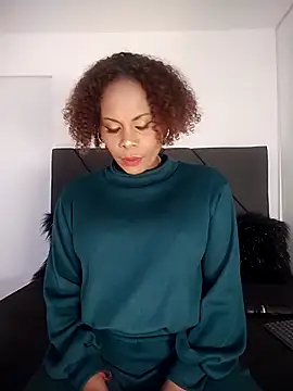 Snapshot of Camille_rose_ chatting on September 2025 05:46:02 PM Camille rose online show from September 2025 05:46:02 PM