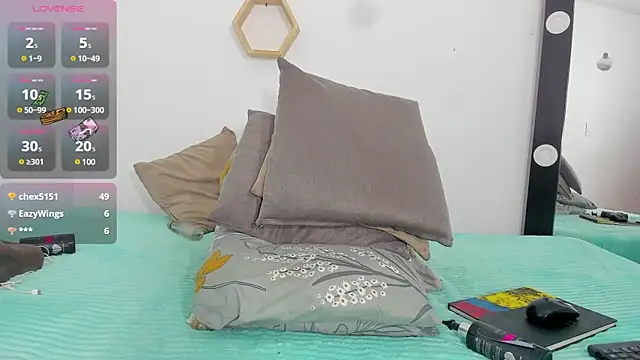 clarise cooper online show from March 2025 12:13:02 PM